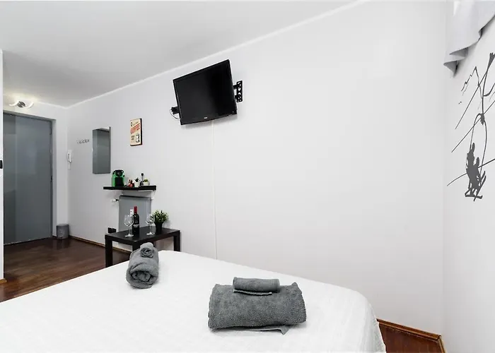 - 200 Mt Dalle Piste Da Sci - Monolocale Apartment